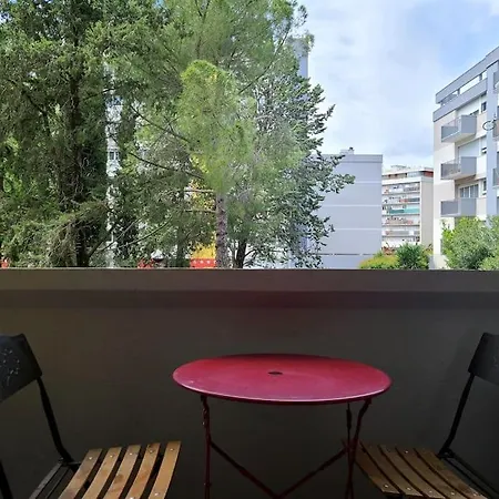 L'escapade : Avec Climatisation Et Balcon *