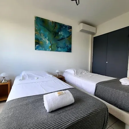 L'escapade : Avec Climatisation Et Balcon Appartamento